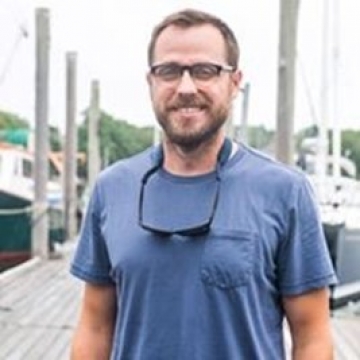 Headshot of Scott Bennett, Marine Research Services & Outreach Coordinator, Marine Biological Laboratory.